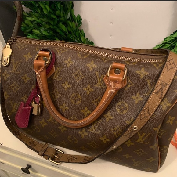 Louis Vuitton Handbags - Louis Vuitton French Company Speedy 30 EUC